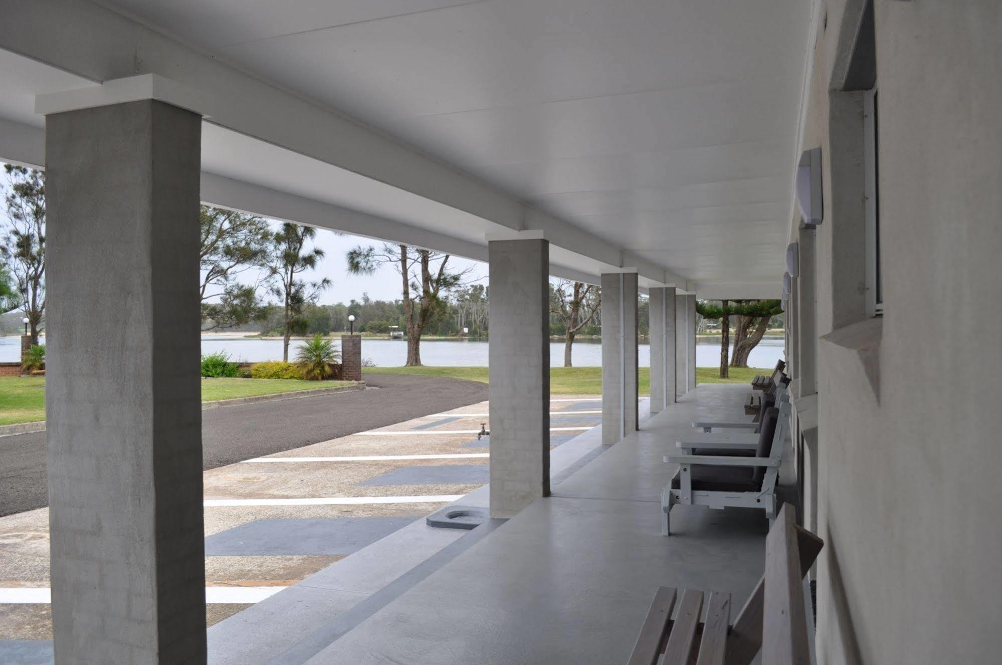 Archy'S On The Lake Burrill Lake ภายนอก รูปภาพ